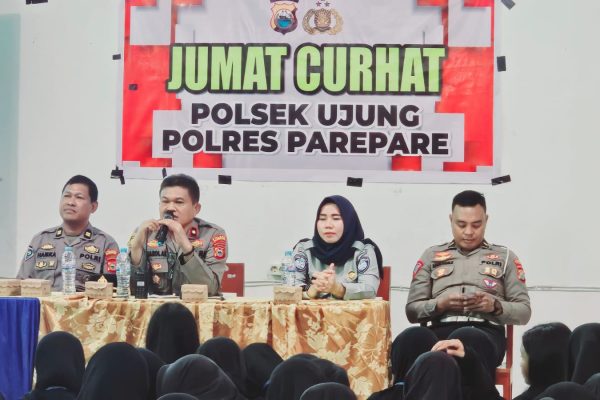 Polsek Ujung Beri Edukasi ke Pelajar SMAN 4 Parepare Jelang Tahun Ajaran Baru polsek ujung