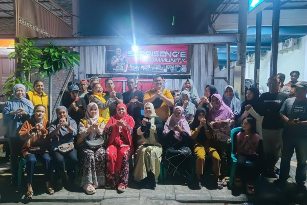 Erat Kunjungi Posko Sappiseng’e Community, Ferdy Chandra : Politik Secukupnya, Persaudaraan Selamanya erna rasyid taufan