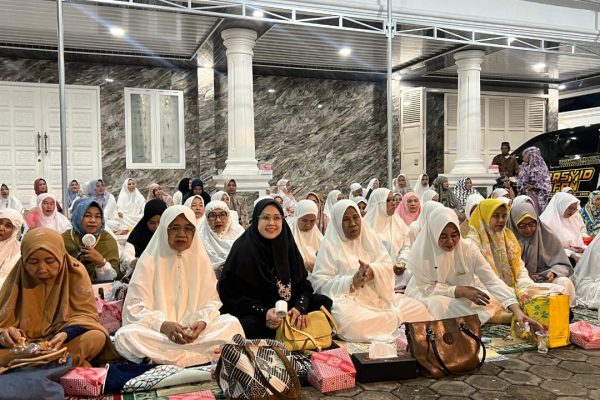 Erna Rasyid Taufan dan Rahmat Sjamsu Alam
