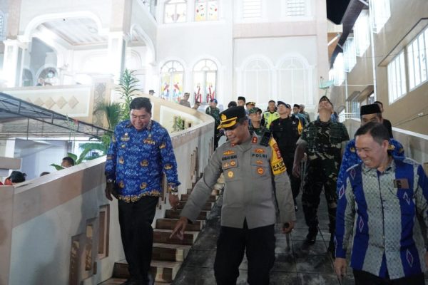 Kapolres Parepare dan Forkopimda Pastikan Malam Perayaan Natal Aman dan Kondusif