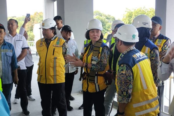 stadion bj habibie