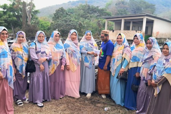 Prihatin, KP Asmaul Husna Salurkan Bantuan di Ponpes Zubdatul Asrar Pasca Kebakaran Hanguskan 3 Asrama Putra