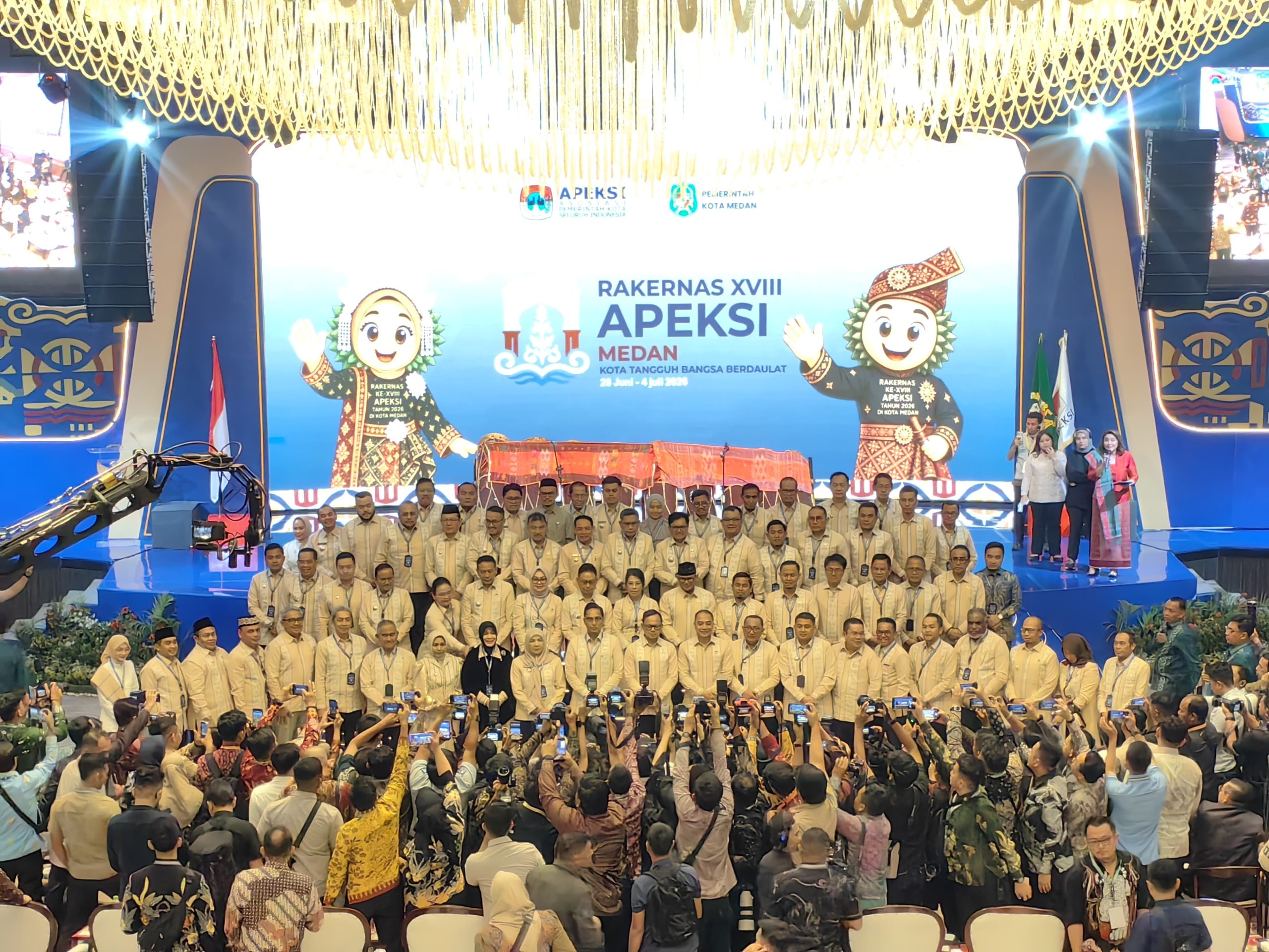 rakernas apeksi