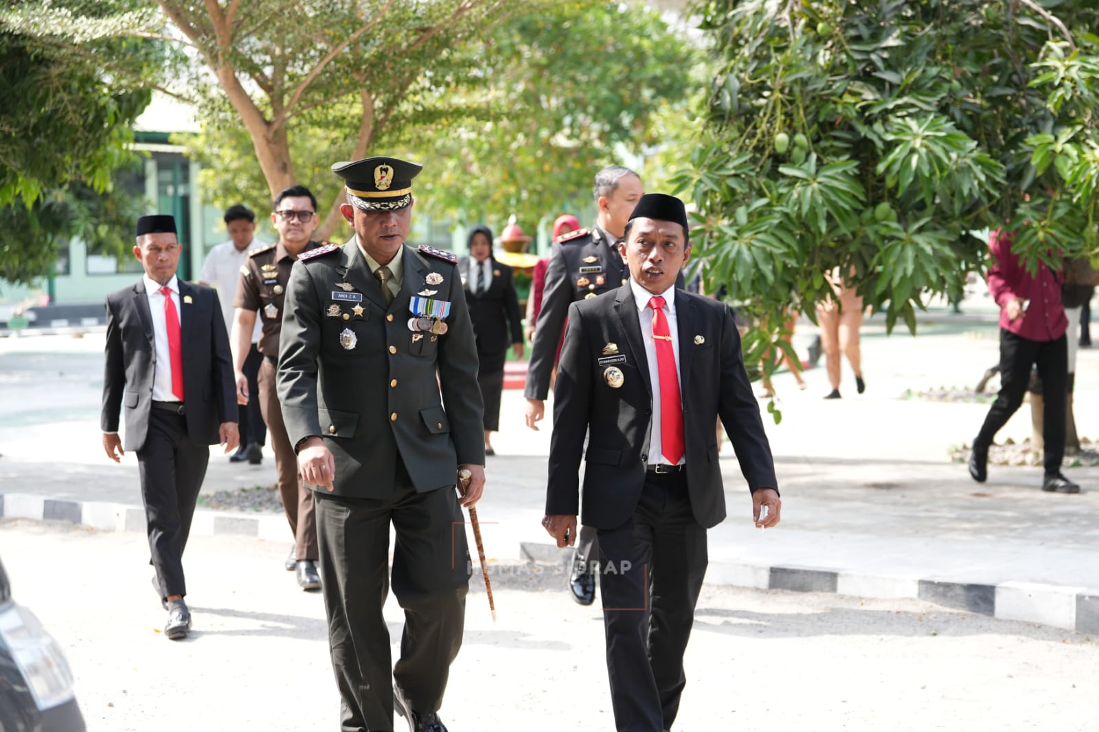 hut tni